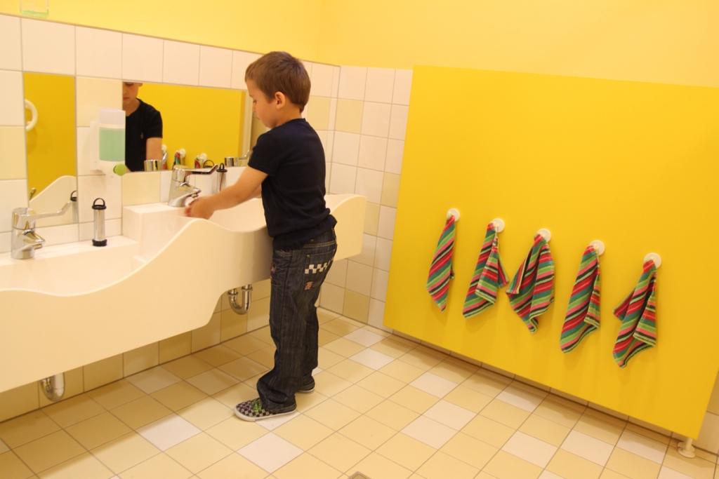 Kinderwaschtisch
